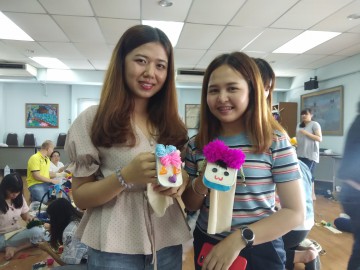 อาสาสมัคร ตุ๊กตาหุ่นมือ 16 พ.ย. 62 Volunteer Producing Hand Puppet Doll for Learning Kits  Nov, 16, 19